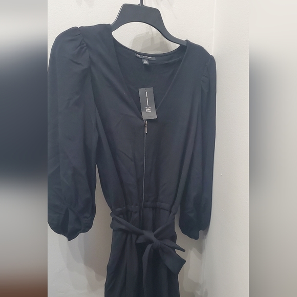 INC INTERNATIONAL CONCEPTS BLACK ZIP-FRONT BELTED PUFFY SLEEVE JUMPSUIT. - Picture 3 of 3